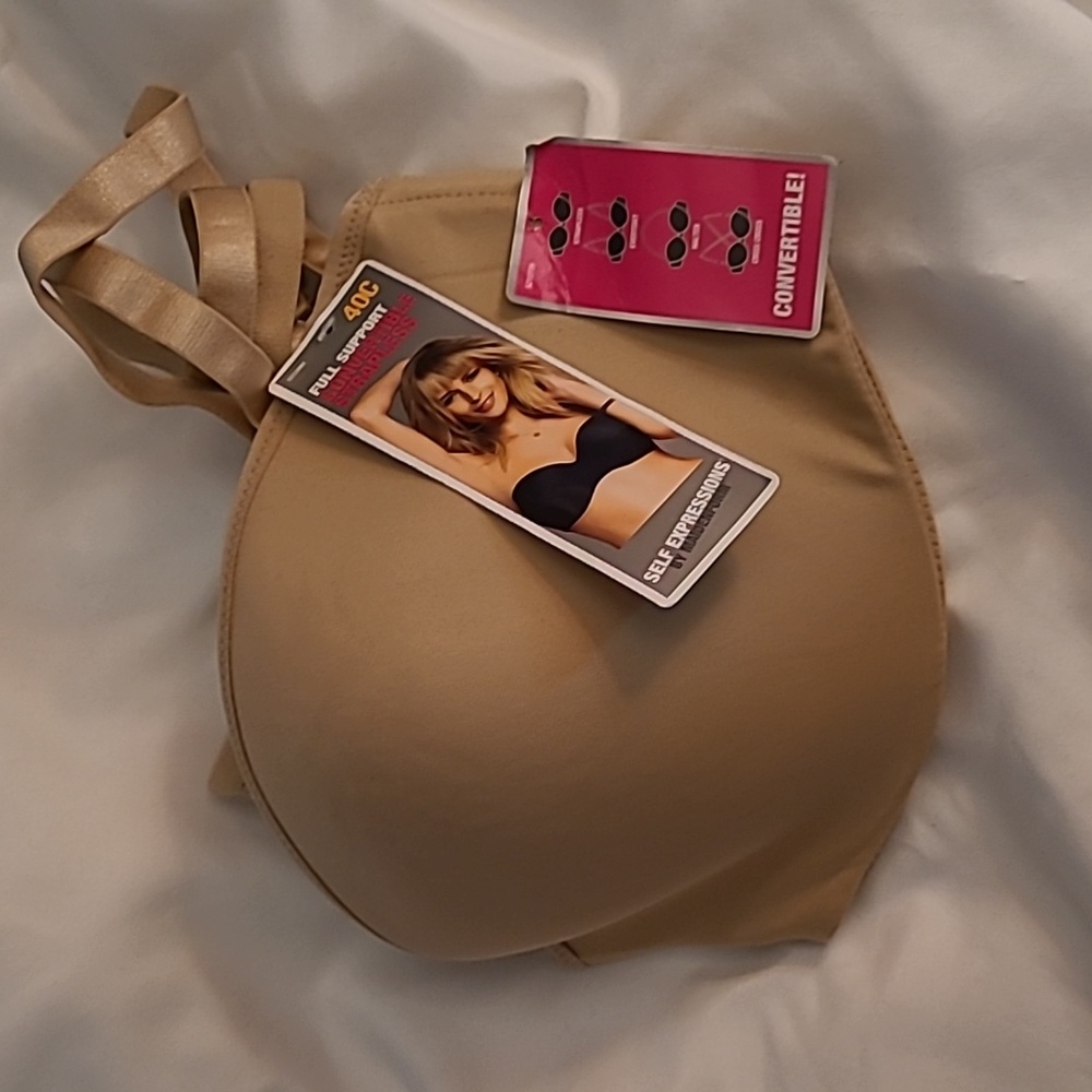 Self-expression by Maidenform convertible bra